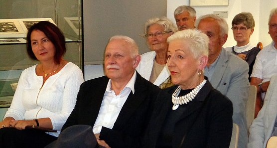 Vernissage im Kunsthaus (Foto: Hans-Georg Backhaus)