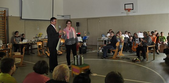 &Uuml;bergeben (Foto: KSK)