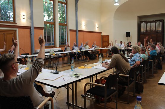 Theaterfinanzierung im Stadtrat (Foto: Karl-Heinz Herrmann) Theaterfinanzierung im Stadtrat (Foto: Karl-Heinz Herrmann)