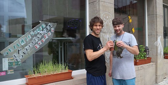 Neue, alte Lebensgeister geweckt - Martin Pfeifer und David Kotsch sind die "Smoothie-Janer" (Foto: Angelo Glashagel)