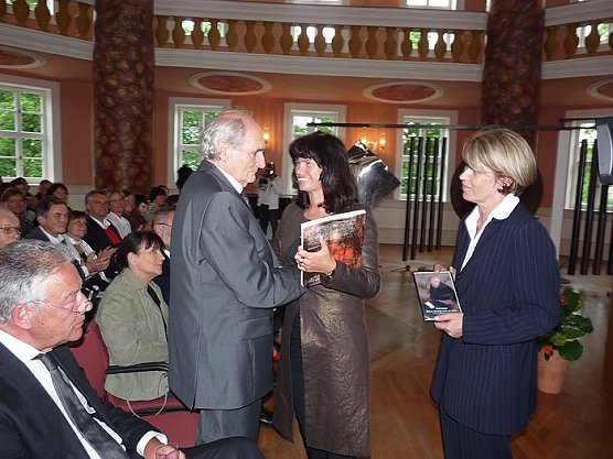 Vernissage Heinz Scharr (Foto: Karl-Heinz Herrmann) Vernissage Heinz Scharr (Foto: Karl-Heinz Herrmann)
