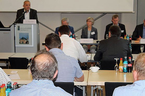 Über Radverkehrskonzept diskutiert (Foto: Karl-Heinz Herrmann) Über Radverkehrskonzept diskutiert (Foto: Karl-Heinz Herrmann)