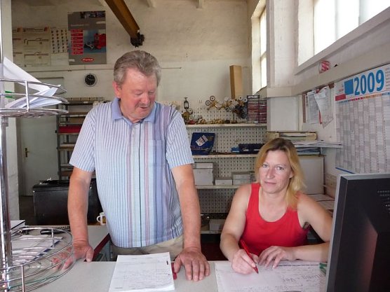 Vo&szlig; und Mitarbeiterin (Foto: TiRo Neu)