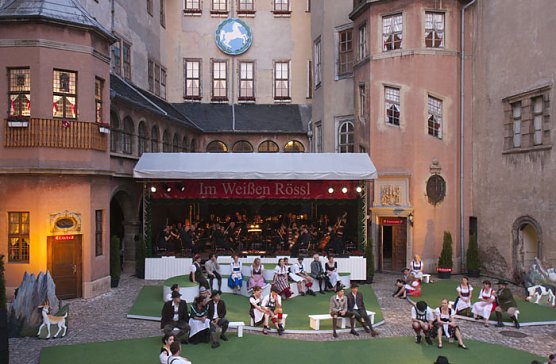 Blick auf die B&uuml;hne (Foto: K&uuml;hn)