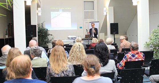 Vortrag mit Chefarzt Dr. med. Klaus Thomas (Foto: privat)