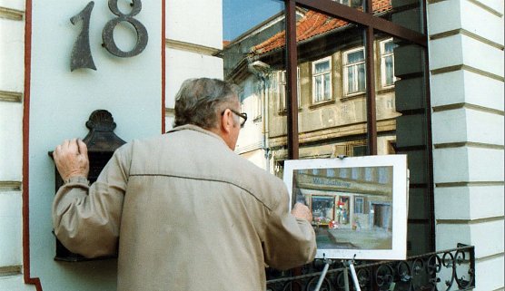 Groh malt das G&auml;rtnereigesch&auml;ft Ga&szlig;mann (Foto: H. Kneffel)