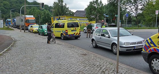 Unfall auf der B4 (Foto: nnz)