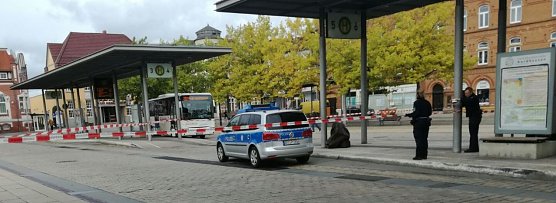 Bahnhofsplatz abgesperrt (Foto: nnz)