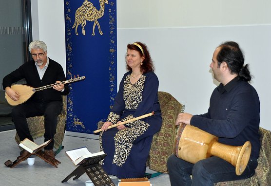 Neu erz&auml;hlt und musiziert (Foto: KSK Nordhausen/Angelstein)