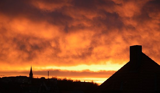 Morgenrot heute &uuml;ber Nordhausen (Foto: nnz)