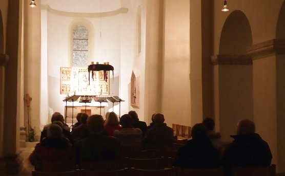 Adventskonzert in der Basilika M&uuml;nchenlohra 2015 (Foto: Norbert Patzelt)