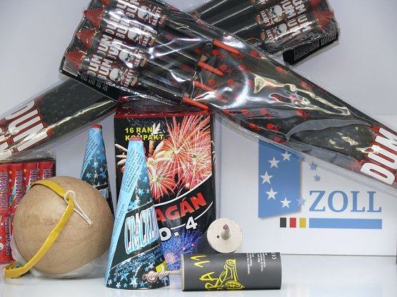Unerlaubte Pyrotechnik (Foto: Zollverwaltung)