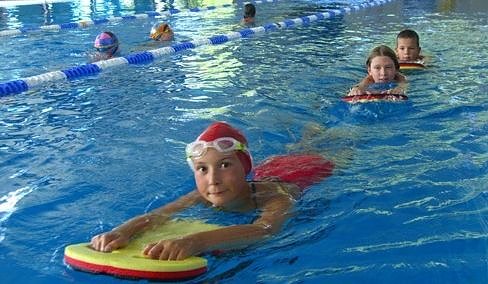 Schwimmen lernen im Badehaus (Foto: Badehaus Nordhausen GmbH)