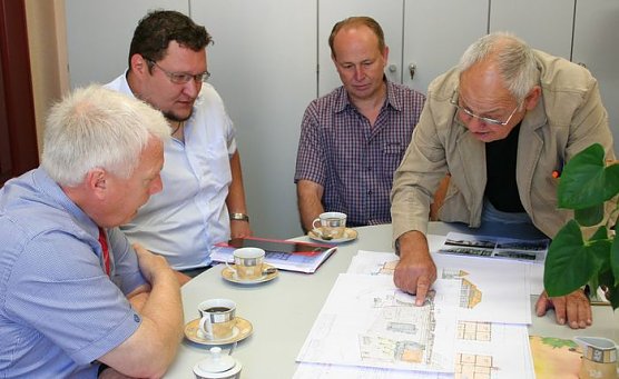 Beratung (Foto: Piper/pln
)