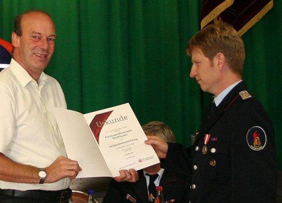 Zum Abschied geehrt (Foto: Piper/pln) Zum Abschied geehrt (Foto: Piper/pln)