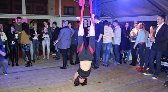 Bei der Party stand man Kopf (Foto: Karl-Heinz Herrmann) Bei der Party stand man Kopf (Foto: Karl-Heinz Herrmann)