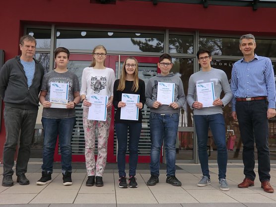 Am erfolgreichsten stellten sich die &Uuml;berlegungen zur Probleml&ouml;sung von Pascal Pohl (10. Klasse) heraus. (Foto: Friedrich Schiller Gymnasium Bleicherode)