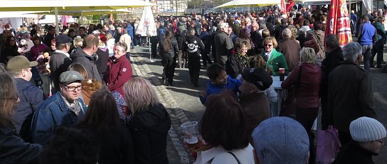 Tolle Stimmung auf dem Schlossplatz (Foto: nnz)
