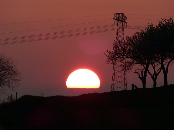Sonnenuntergang bei Werther am Samstag (Foto: D. Schwarze)