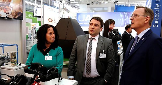 Ramelow am Stand der Nordh&auml;user Hochschule (Foto: privat)