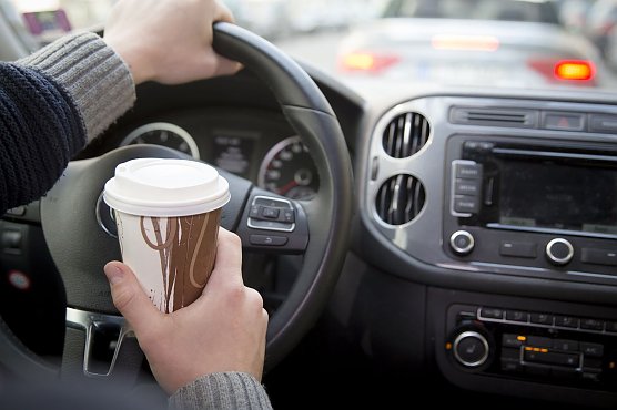 Pendler im Stadt (Foto: IG Bau)