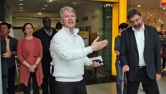 Mit Zimmermannsbleistift dirigiert (Foto: Karl-Heinz Herrmann)