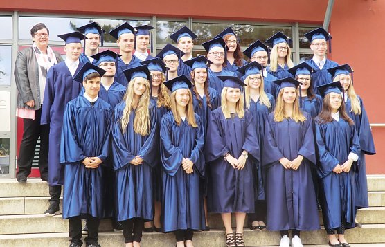 Komm Abi, wir gehen! - Abifeier in Bleicherode (Foto: Friedrich Schiller Gymnasium Bleicherode) Komm Abi, wir gehen! - Abifeier in Bleicherode (Foto: Friedrich Schiller Gymnasium Bleicherode)