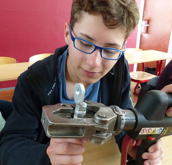 Handwerk ganz praktisch ausprobieren - an der Ellricher Oberschule war das jetzt m&ouml;glich (Foto: Oberschule Ellrich - Staatliche Regelschule)