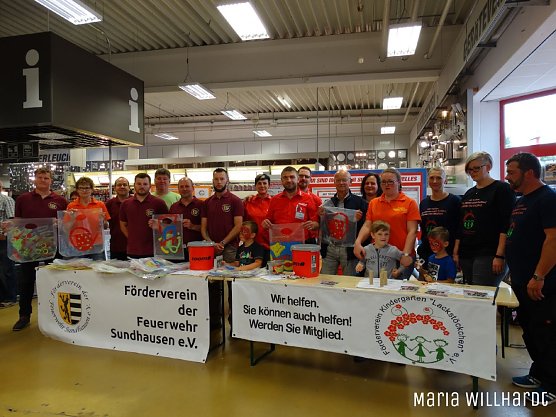 Hilfe f&uuml;r den Kindergarten Lackst&ouml;ckchen gab es jetzt vom F&ouml;rderverein der Sundh&auml;user Feuerwehr (Foto: Mario Willhardt)