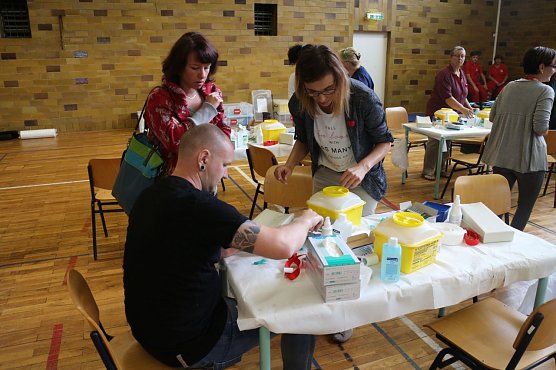 Die Typisierung dauert kaum l&auml;nger als zehn Minuten (Foto: Angelo Glashagel)