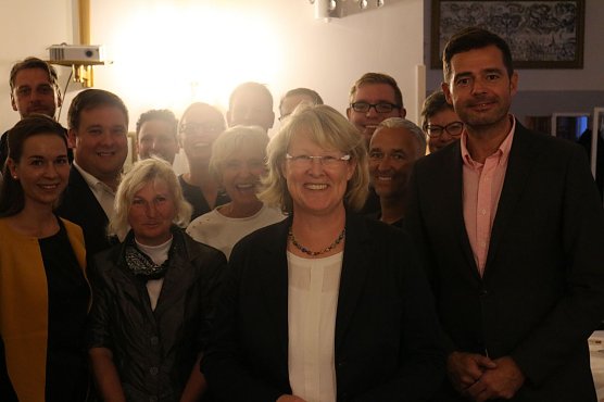 Nur ein Zwischenziel erreicht - Inge Klaan geht als Gewinnerin aus dem ersten Wahlgang (Foto: Angelo Glashagel)