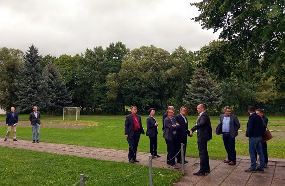 Besichtigung der Sportanlage in Ellrich (Foto: M. Mohr)