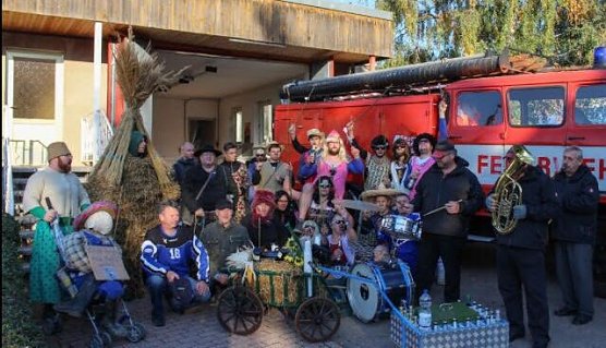 Kirmesburschen laden ein (Foto: privat)