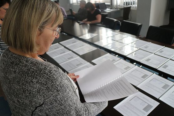 Wahlausschusses best&auml;tigt Ob-Wahl (Foto: Angelo Glashagel)