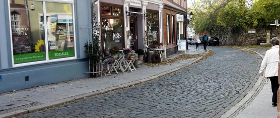 Wer kehrt das Laub weg? (Foto: privat)