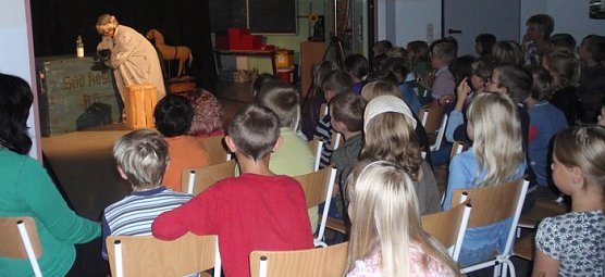 Theaterspiel (Foto: JSW)