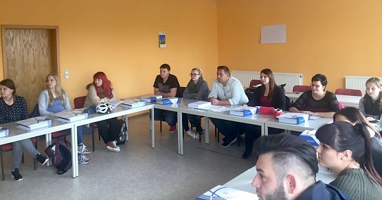 Neue Übungsleiter starten Ausbildung (Foto: Kreissportbund Nordhausen) Neue Übungsleiter starten Ausbildung (Foto: Kreissportbund Nordhausen)