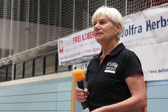 Wolfra Herbst - die Frau hinter dem Erfolg des Frauensports im Landkreis (Foto: Angelo Glashagel) Wolfra Herbst - die Frau hinter dem Erfolg des Frauensports im Landkreis (Foto: Angelo Glashagel)