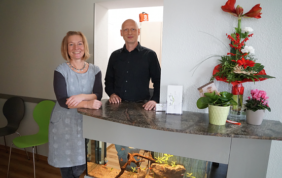 Elke Zwirnmann und Volker R&ouml;sner haben am 3. November ihre Physiotherapiepraxis er&ouml;ffnet (Foto: SWG Nordhausen)