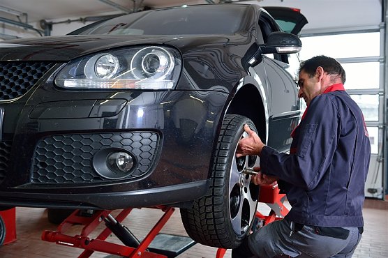 Fachwerkstatt aufsuchen (Foto: DVR)