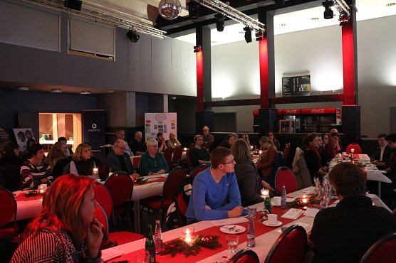 42 Projekte in einem Jahr - im Clubhaus blickte man heute zur&uuml;ck auf zwei Jahre "Demokratie leben" und "Denk bunt" (Foto: Angelo Glashagel)