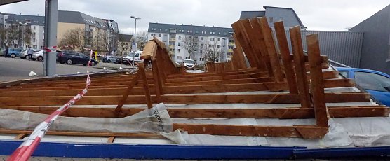 Komplettes Dach abgetragen (Foto: nnz)