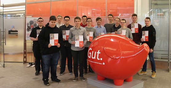 Spekuliert und gewonnen - die Sieger des 35. Planspiel B&ouml;rse in Nordhausen (Foto: Angelo Glashagel)