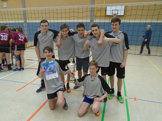Nicht zu schlagen: die Volleyballherren des Herder-Gymnasiums (Foto: Jens Moldenhawer)