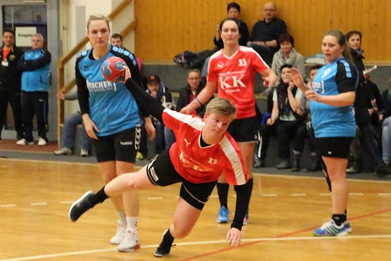 Mit 24:29 haben sich die Handballfrauen des Nordh&auml;user SV am Sonnabend den G&auml;sten vom HSV Apolda 1990 geschlagen geben m&uuml;ssen (Foto: Uwe Tittel)