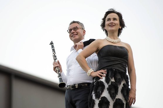 Das beliebte K&uuml;nstlerduo Kaljushny aus Berlin sorgt mit feinem Humor, Esprit und Temperament f&uuml;r gehobene Unterhaltung. (Foto: Pressestelle Stadt Nordhausen)