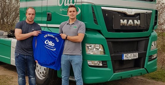 &Uuml;bergeben (Foto: privat)