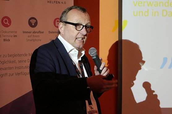 Karl-Heinz Land - Zukunft provozieren (Foto: Angelo Glashagel)