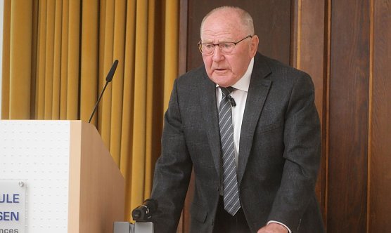 Prof. Markgraf bei seinem Vortrag (Foto: nnz)