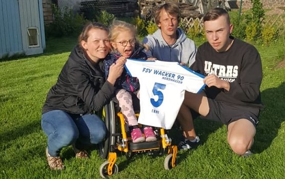 &Uuml;bergeben (Foto: privat)